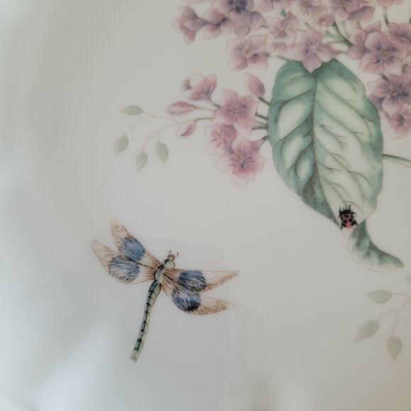 Lenox Butterfly Meadow Salad Plate Luncheon Scalloped 9 Inch - Picture 5 of 7